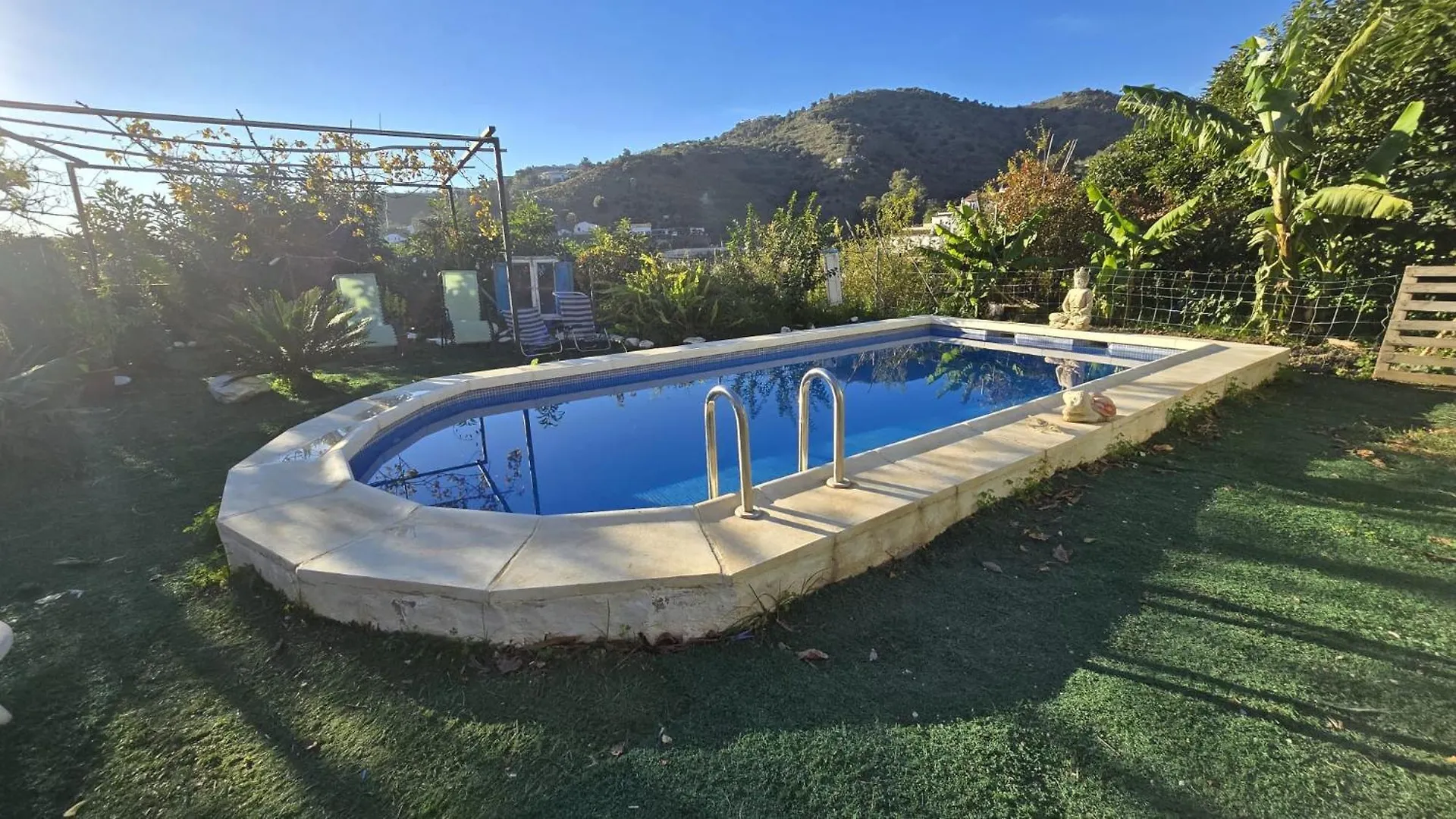 Casa Luis Villa Vinuela